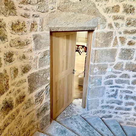 Hotel Chateau Blanat *
