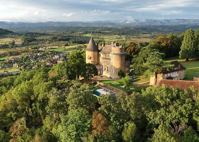 Chateau Blanat Szálloda *